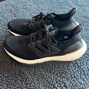 Adidas Ultraboost 21